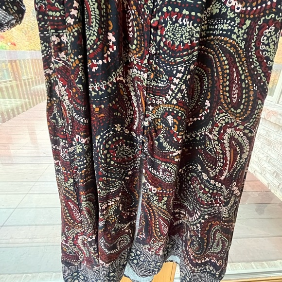 Knox Rose Long Sleeve Paisley Dress - Black and Brown - Picture 4 of 6